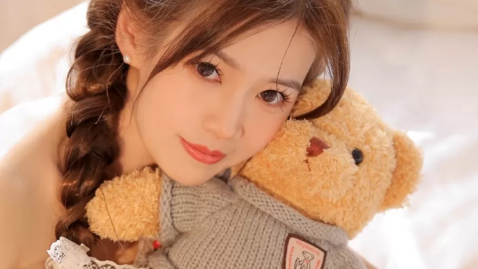 r星每日精选爆料大赛、校园AI吃瓜与御梦子vlog:近景视频要留下两张脸吗播放预览封面